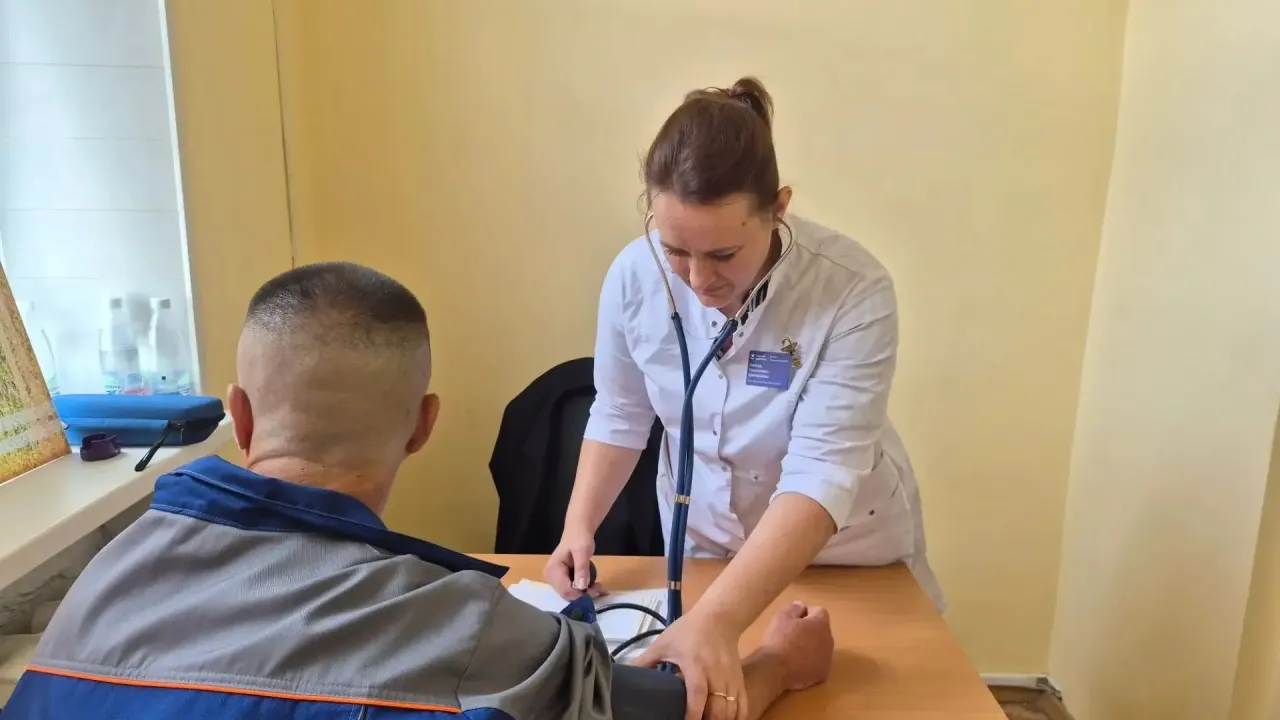 Сотрудники сахарного комбината в Ольховатском районе прошли выездную диспансеризацию